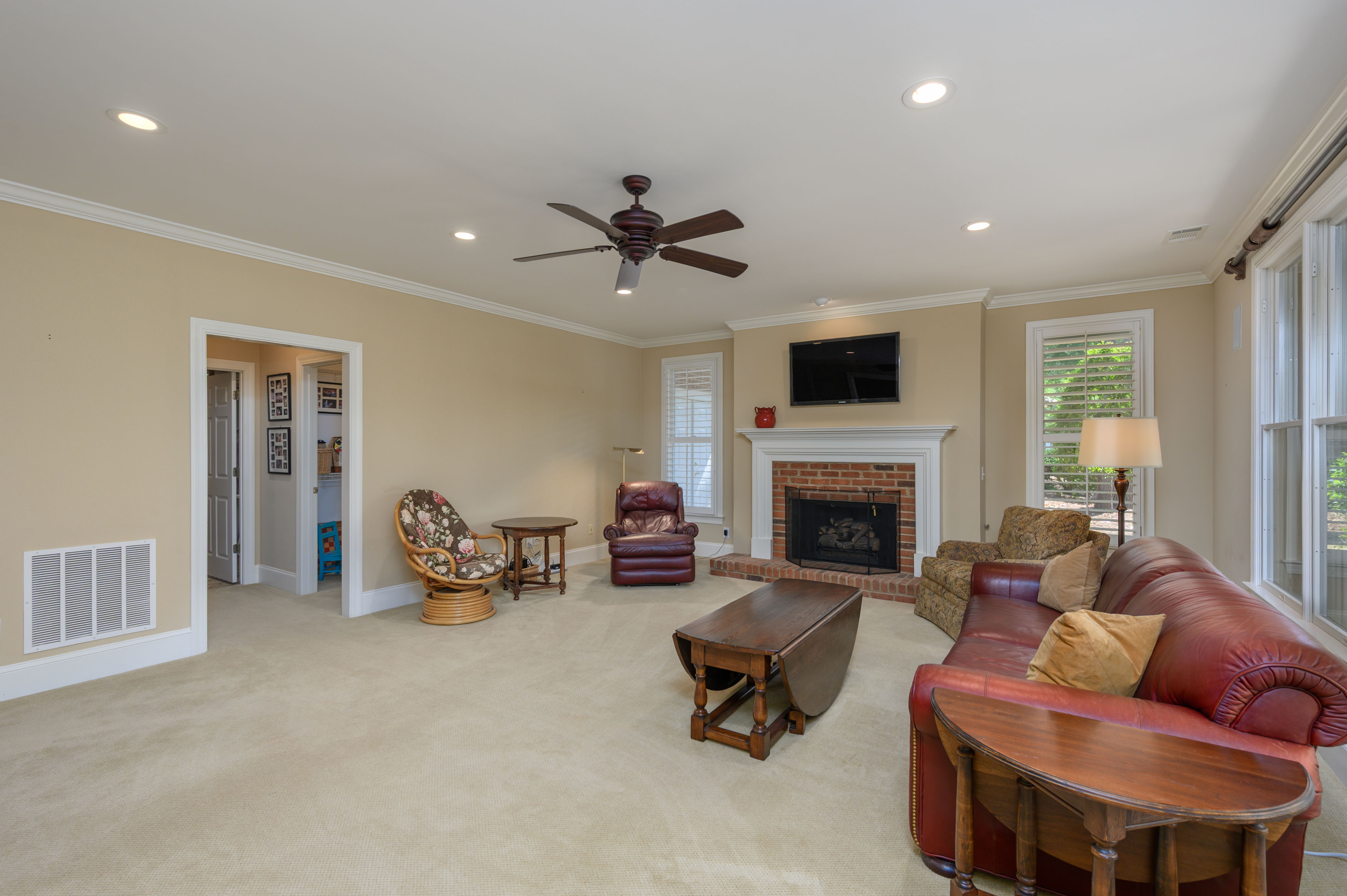 1041 Rowan's View image 36